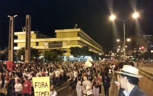 CSB E SINTEST-MG entoaram coro em ato pelas Diretas Já