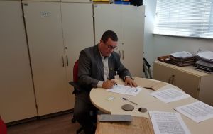 METALÚRGICOS: SINTEST-MG assina CCTs de Pouso Alegre e Sete Lagoas